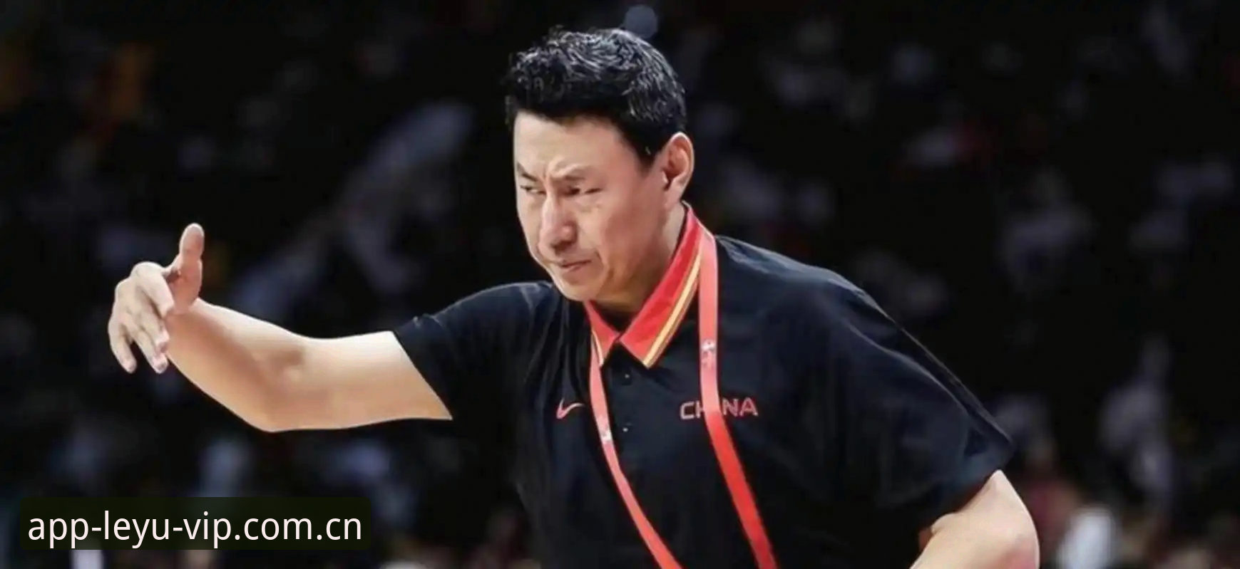 乐鱼赛事数据CNiOS版 李楠vs许利民:北京男篮帅位更迭背后的选择逻辑